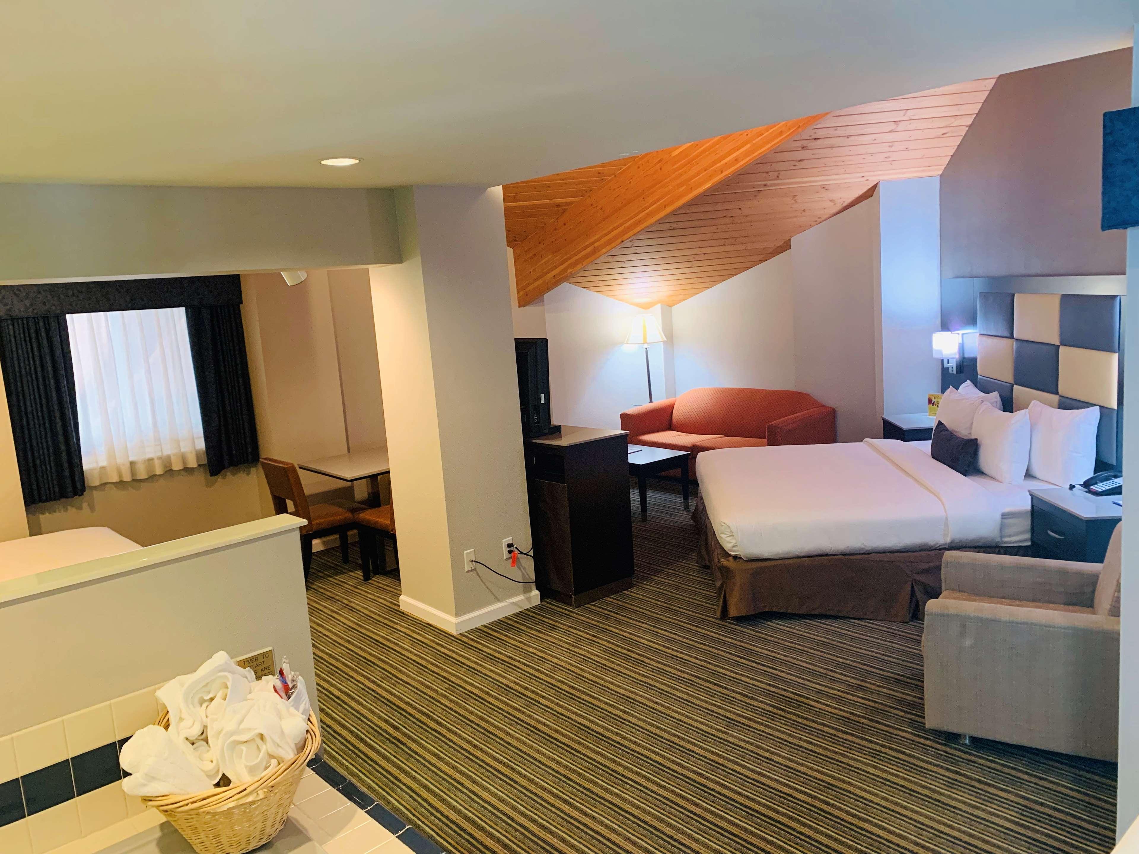 Surestay Plus Hotel By Best Western Redding Quarto foto